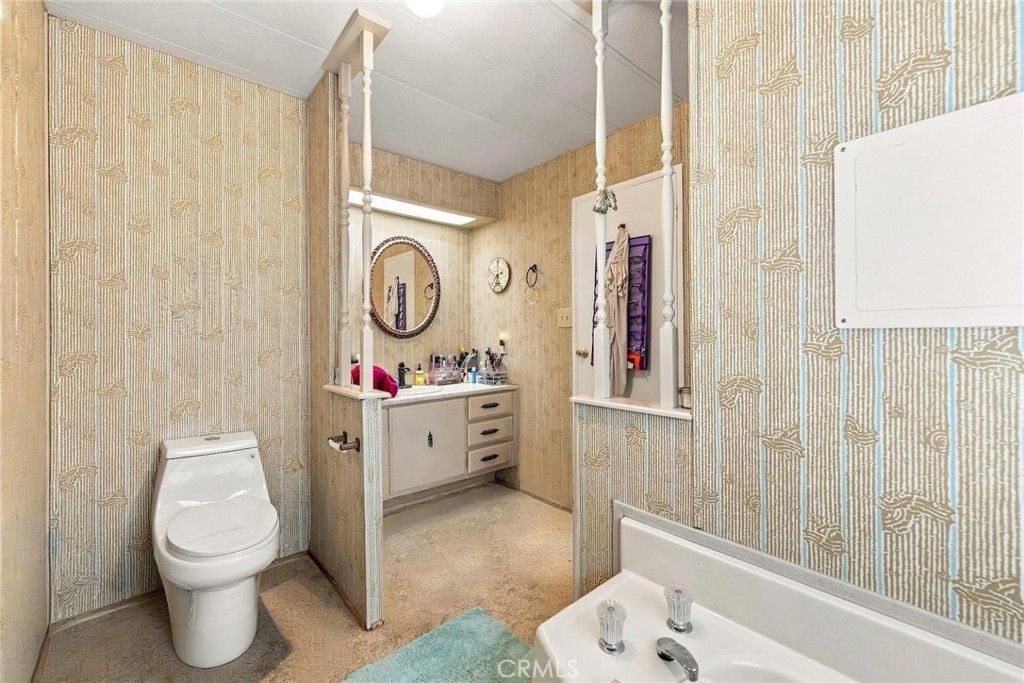 Image 39 of property listing at 643 Mariposa, Hemet, CA 92543