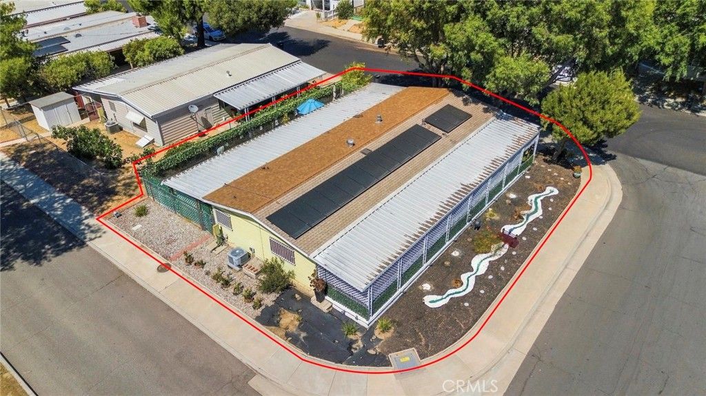 Image 4 of property listing at 643 Mariposa, Hemet, CA 92543