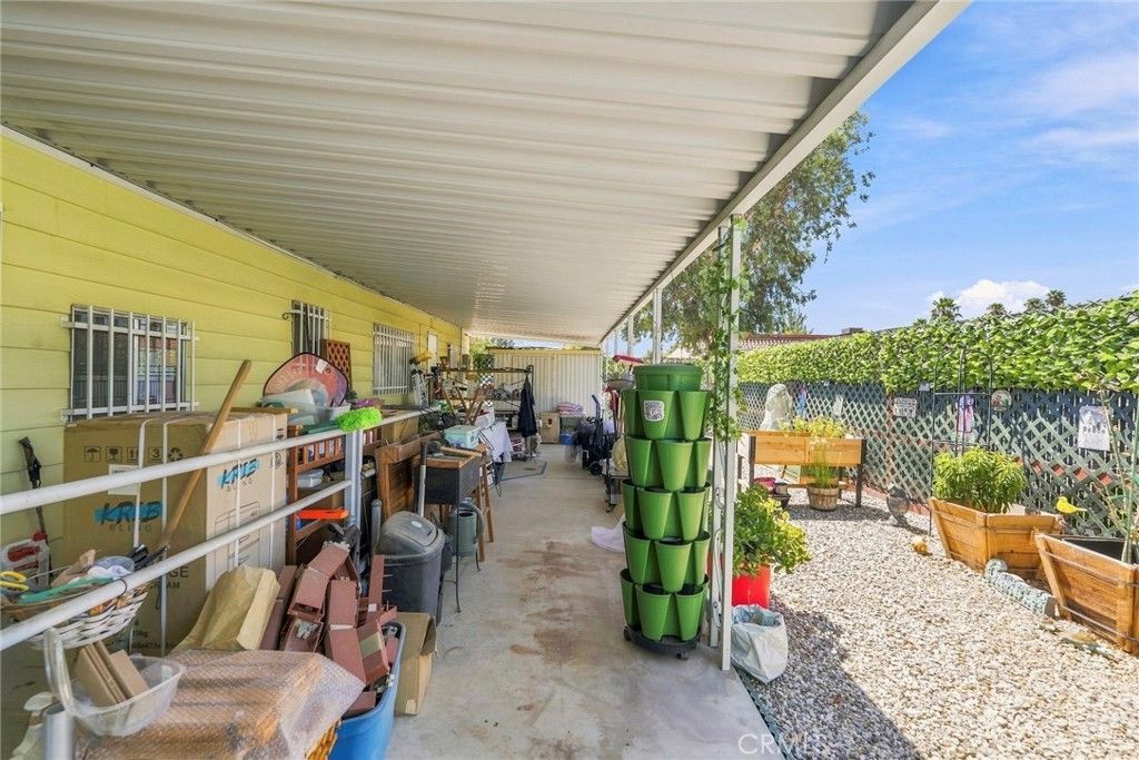 Image 49 of property listing at 643 Mariposa, Hemet, CA 92543