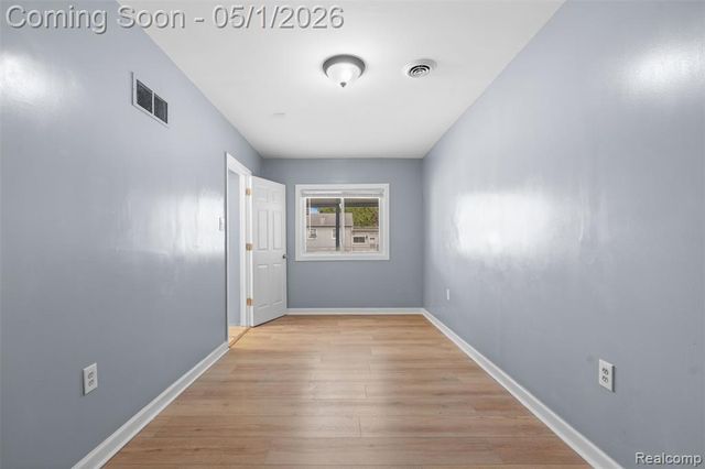 21090 Gentner Street, Warren, MI 48089