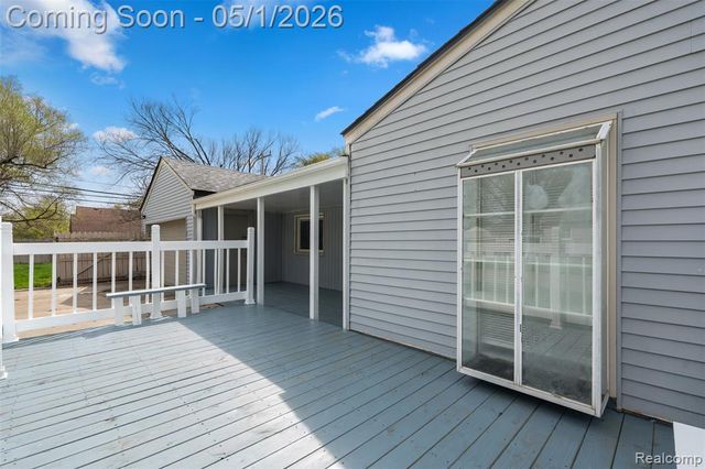 21090 Gentner Street, Warren, MI 48089