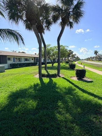 2804 E Crosley Drive E M, West Palm Beach, FL 33415