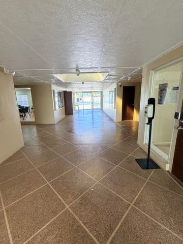 2804 E Crosley Drive E M, West Palm Beach, FL 33415