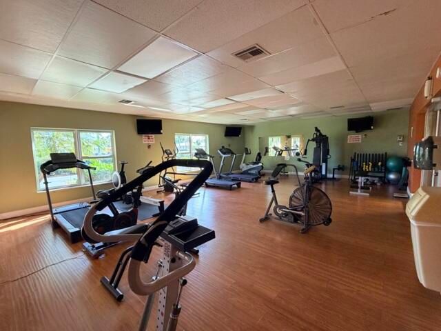 2804 E Crosley Drive E M, West Palm Beach, FL 33415