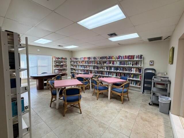 2804 E Crosley Drive E M, West Palm Beach, FL 33415