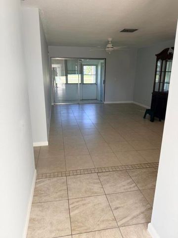 2804 E Crosley Drive E M, West Palm Beach, FL 33415