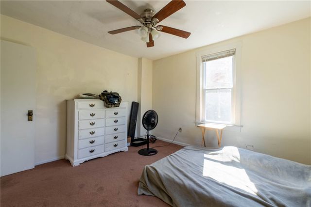 307 N 6th St, Clairton, PA 15025