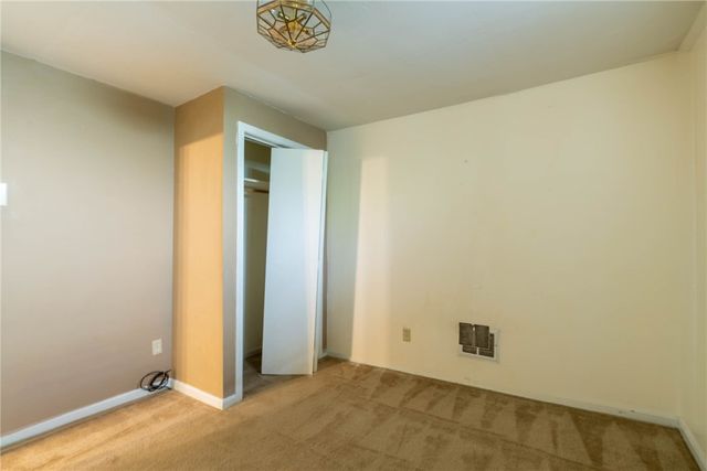 307 N 6th St, Clairton, PA 15025