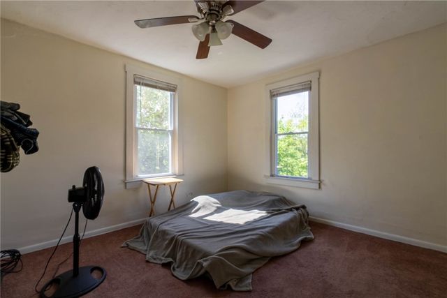 307 N 6th St, Clairton, PA 15025