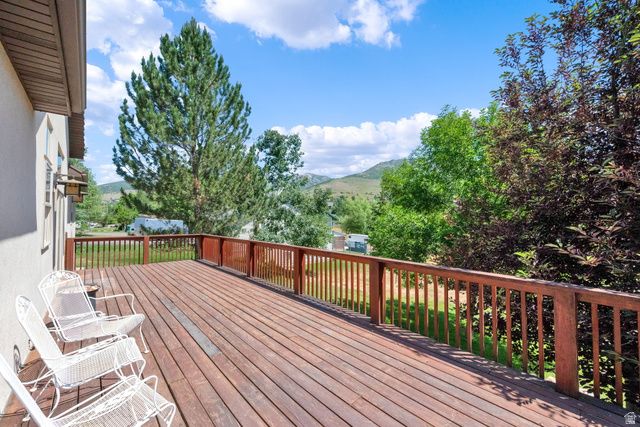 3674 N WILLOW BROOKE LN, Eden, UT 84310