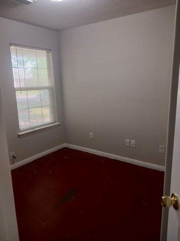 118 Lindley Street, Willis, TX 77378