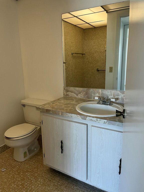 Image 15 of property listing at 604 Normandy M 604, Delray Beach, FL 33484