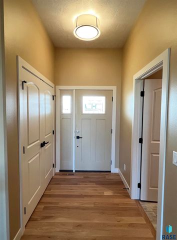 2605 S Galena Ave Avenue, Sioux Falls, SD 57110