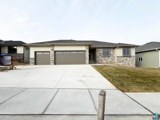 2605 S Galena Ave Avenue, Sioux Falls, SD 57110