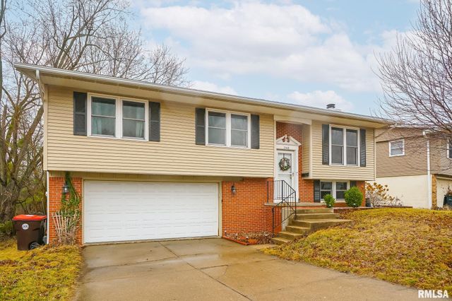 2348 W CARRIAGE Lane, Peoria, IL 61614