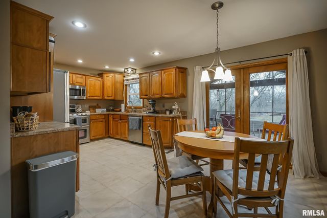 2348 W CARRIAGE Lane, Peoria, IL 61614