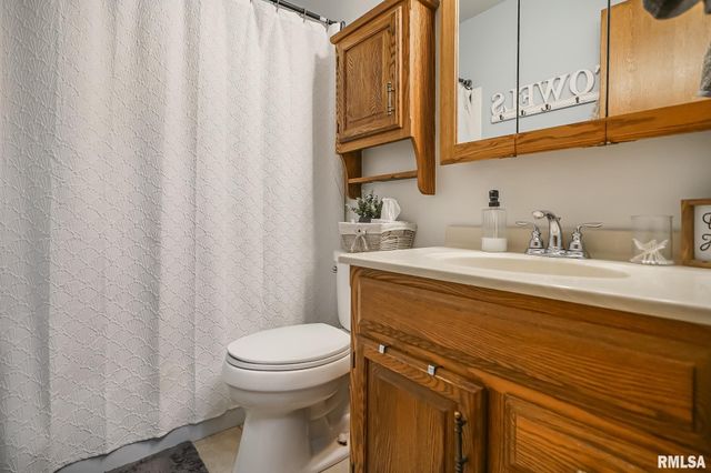 2348 W CARRIAGE Lane, Peoria, IL 61614