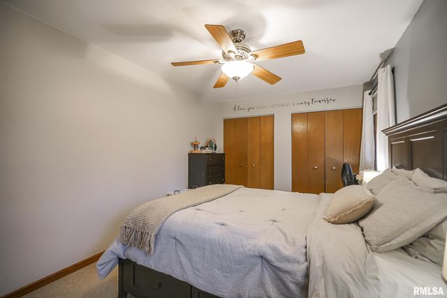 2348 W CARRIAGE Lane, Peoria, IL 61614