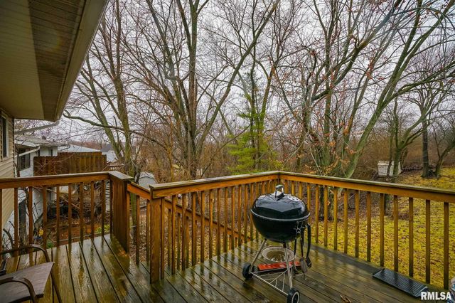 2348 W CARRIAGE Lane, Peoria, IL 61614