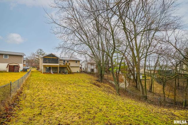 2348 W CARRIAGE Lane, Peoria, IL 61614