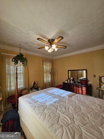 906 E 38th Street, Savannah, GA 31401