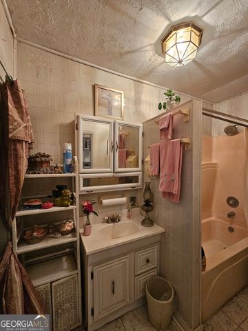 906 E 38th Street, Savannah, GA 31401