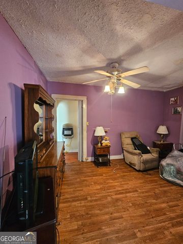 906 E 38th Street, Savannah, GA 31401