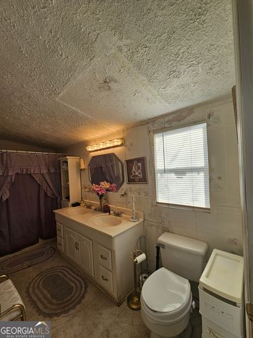 906 E 38th Street, Savannah, GA 31401