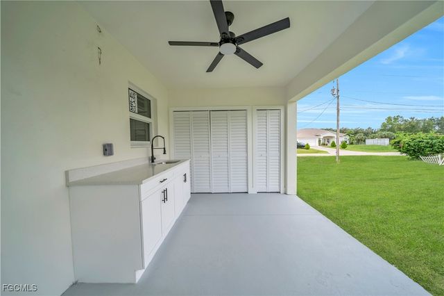 101 W 9th ST, Lehigh Acres, FL 33972