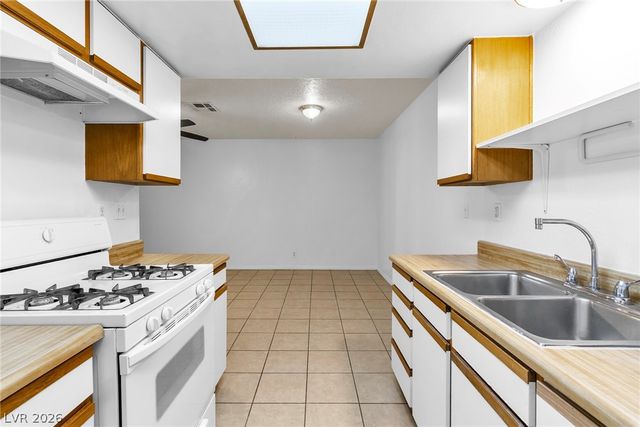 461 North Lamb Boulevard B, Las Vegas, NV 89110