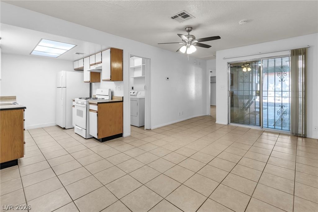 461 North Lamb Boulevard B, Las Vegas, NV 89110