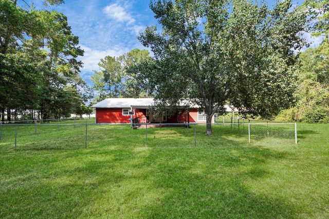 214 County Road 347 S, Cleveland, TX 77327
