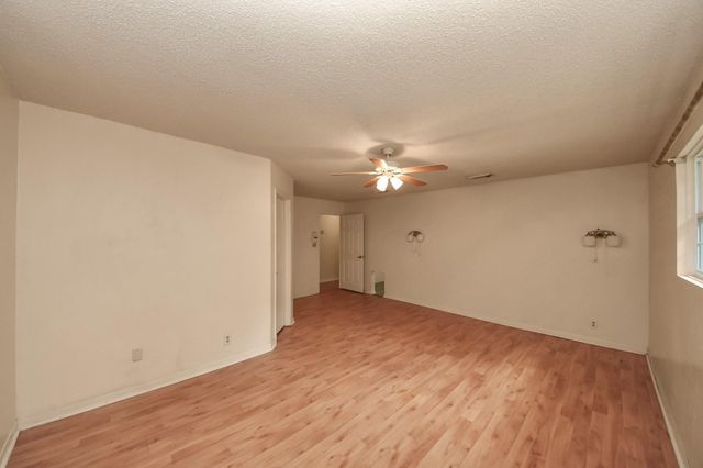 214 County Road 347 S, Cleveland, TX 77327