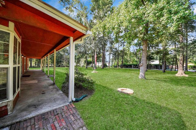 214 County Road 347 S, Cleveland, TX 77327