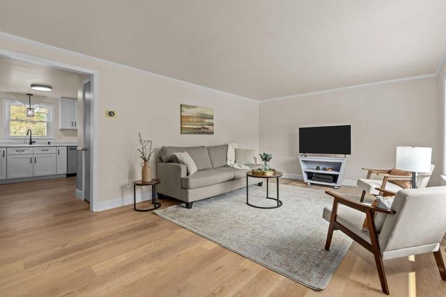 1520 CAREFUL DRIVE, Green Bay, WI 54304