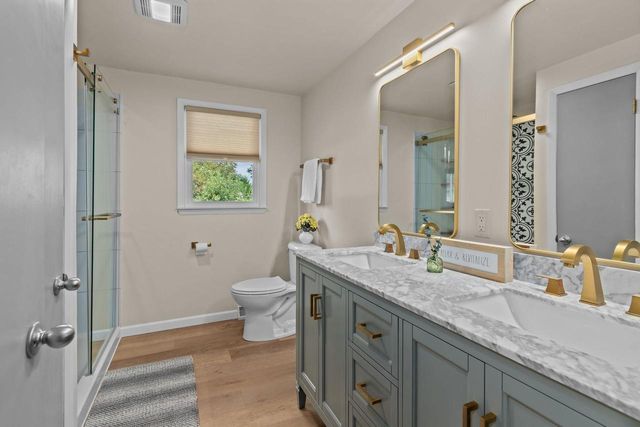 1520 CAREFUL DRIVE, Green Bay, WI 54304