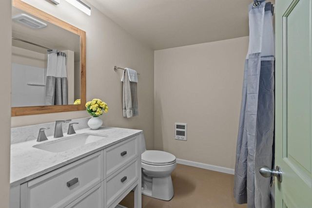 1520 CAREFUL DRIVE, Green Bay, WI 54304