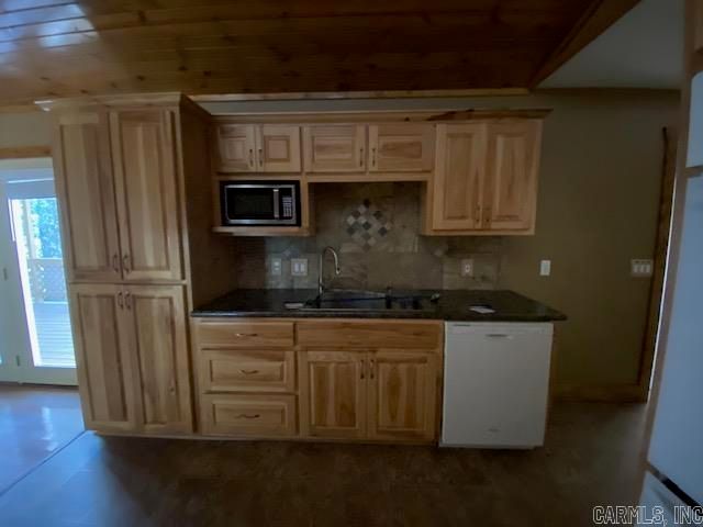 2799 Autumn Drive, Mountain View, AR 72560