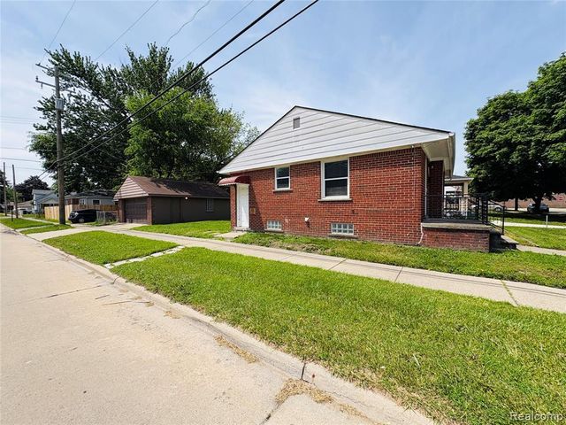 1040 E Maxlow Avenue, Hazel Park, MI 48030