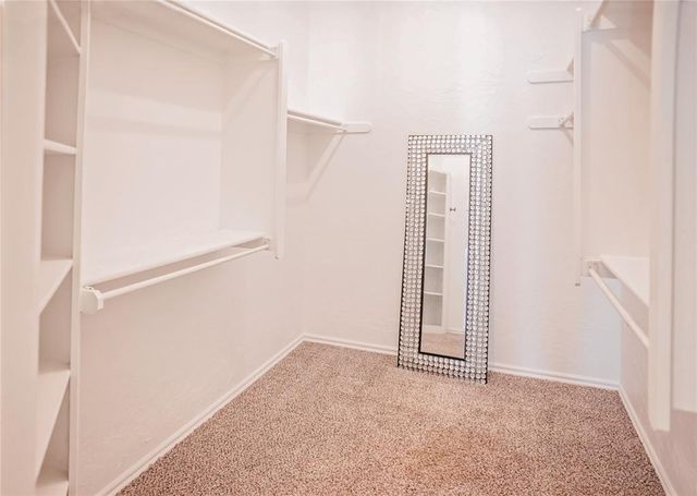 320 E Richmond Terrace, Mustang, OK 73064