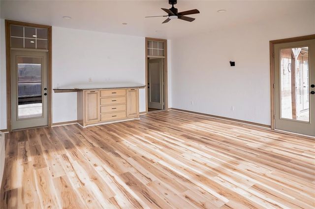 320 E Richmond Terrace, Mustang, OK 73064