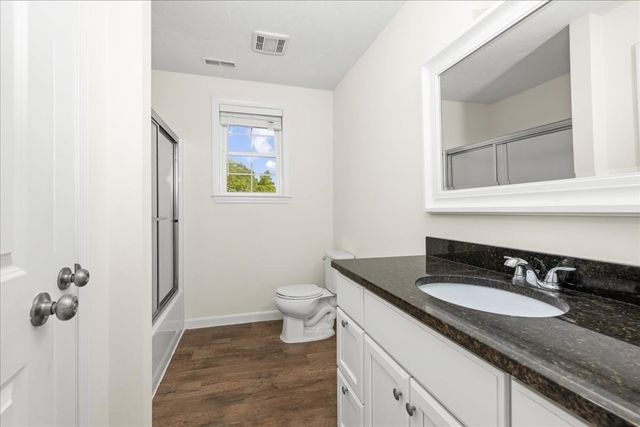 3 Moore Dr, Millbury, MA 01527