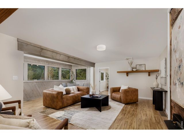 465 Deer Ln, Lyons, CO 80540
