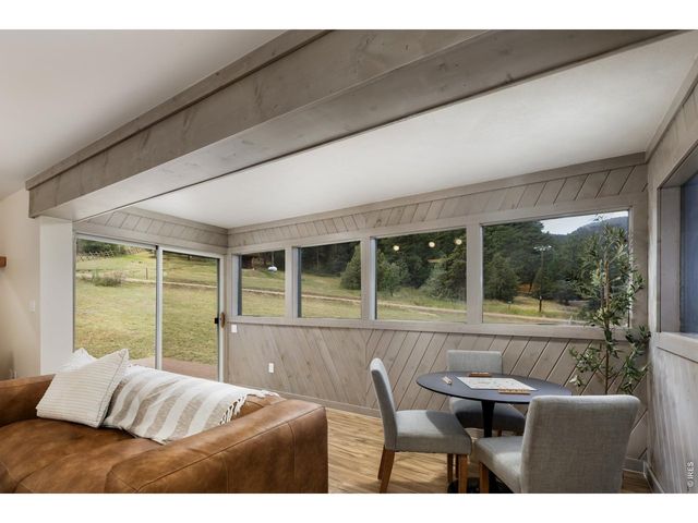 465 Deer Ln, Lyons, CO 80540
