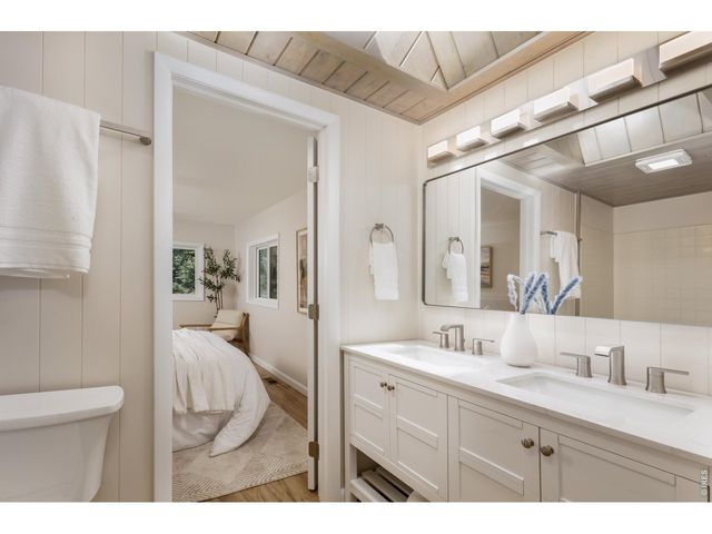 465 Deer Ln, Lyons, CO 80540