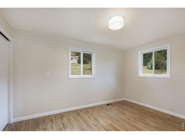 465 Deer Ln, Lyons, CO 80540