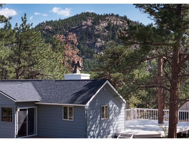 465 Deer Ln, Lyons, CO 80540