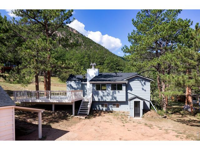 465 Deer Ln, Lyons, CO 80540