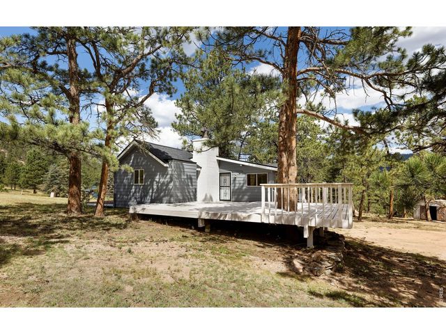 465 Deer Ln, Lyons, CO 80540