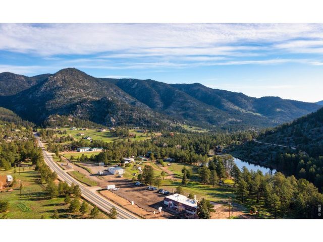 465 Deer Ln, Lyons, CO 80540
